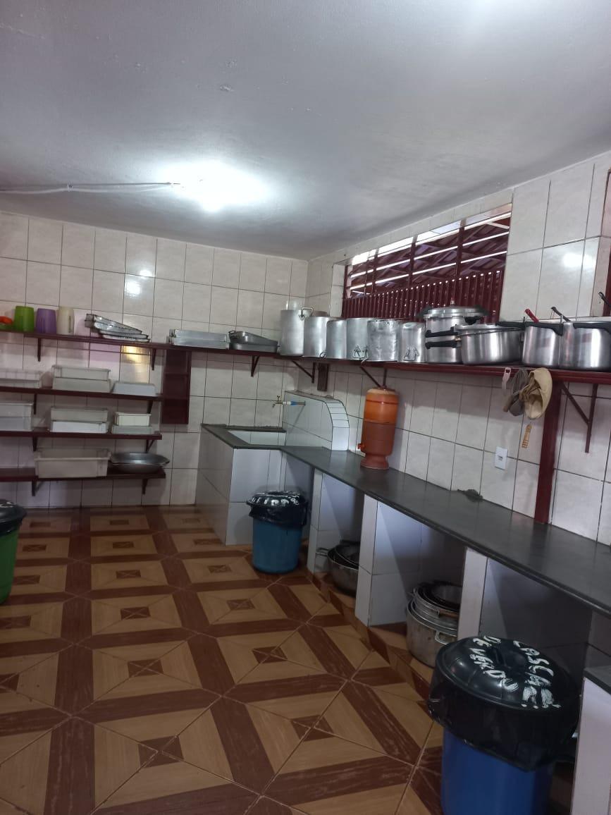 Hotel, Bandeirinhas, 12 Quartos, 100 Vagas