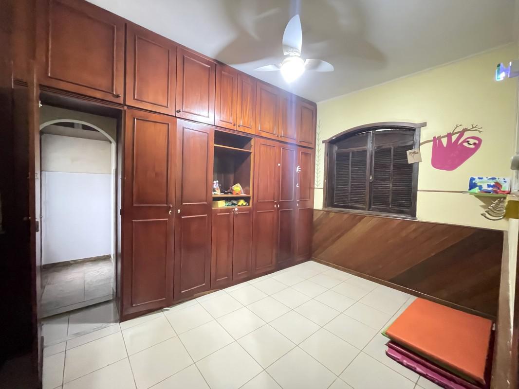 Casa, Sagrada Família, 3 Quartos, 2 Vagas, 2 Suítes