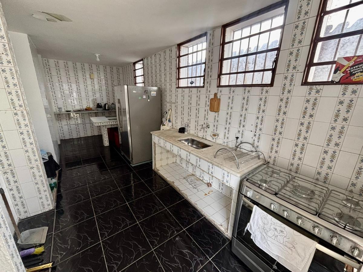 Casa, São José, 4 Quartos, 6 Vagas, 1 Suíte