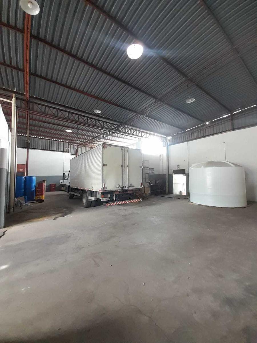 Galpão, Caiçaras, 0 Quarto, 10 Vagas