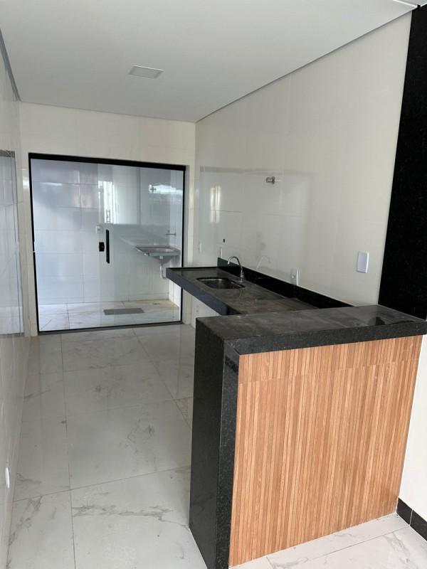 Casa, Masterville, 3 Quartos, 5 Vagas, 1 Suíte