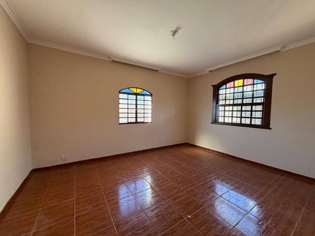 Casa, Alvorada, 4 Quartos, 2 Vagas, 1 Suíte