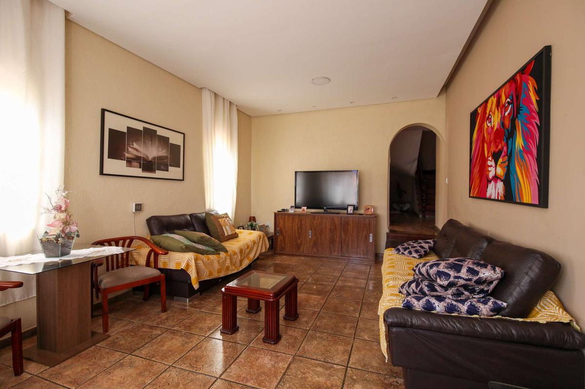 Casa, Planalto, 5 Quartos, 5 Vagas, 1 Suíte