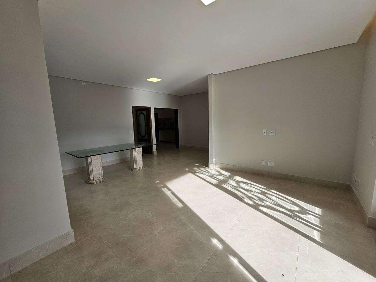 Casa, São Lucas, 3 Quartos, 4 Vagas, 2 Suítes