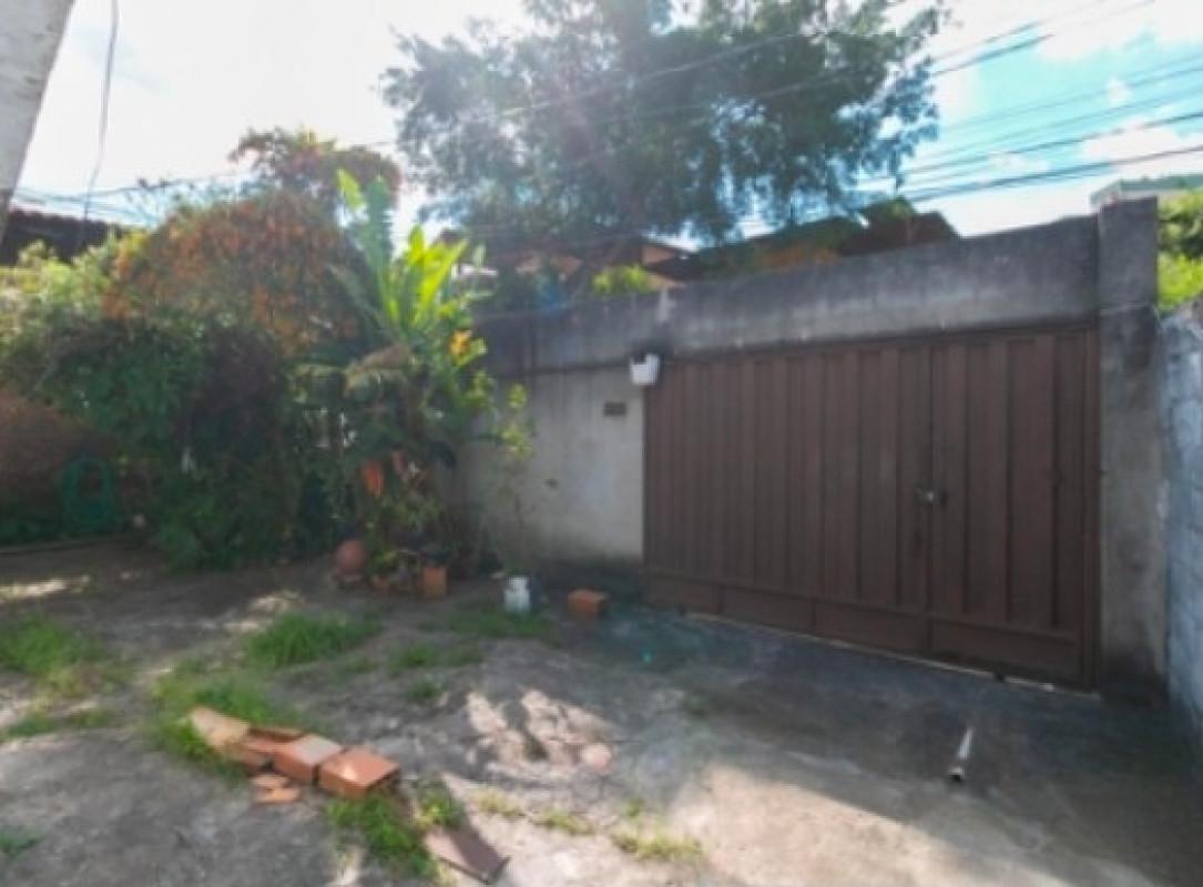 Casa, Floramar, 3 Quartos, 6 Vagas, 1 Suíte