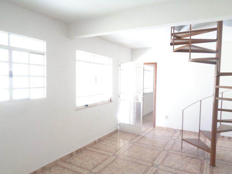 Casa, Cachoeirinha, 1 Quarto, 0 Vaga