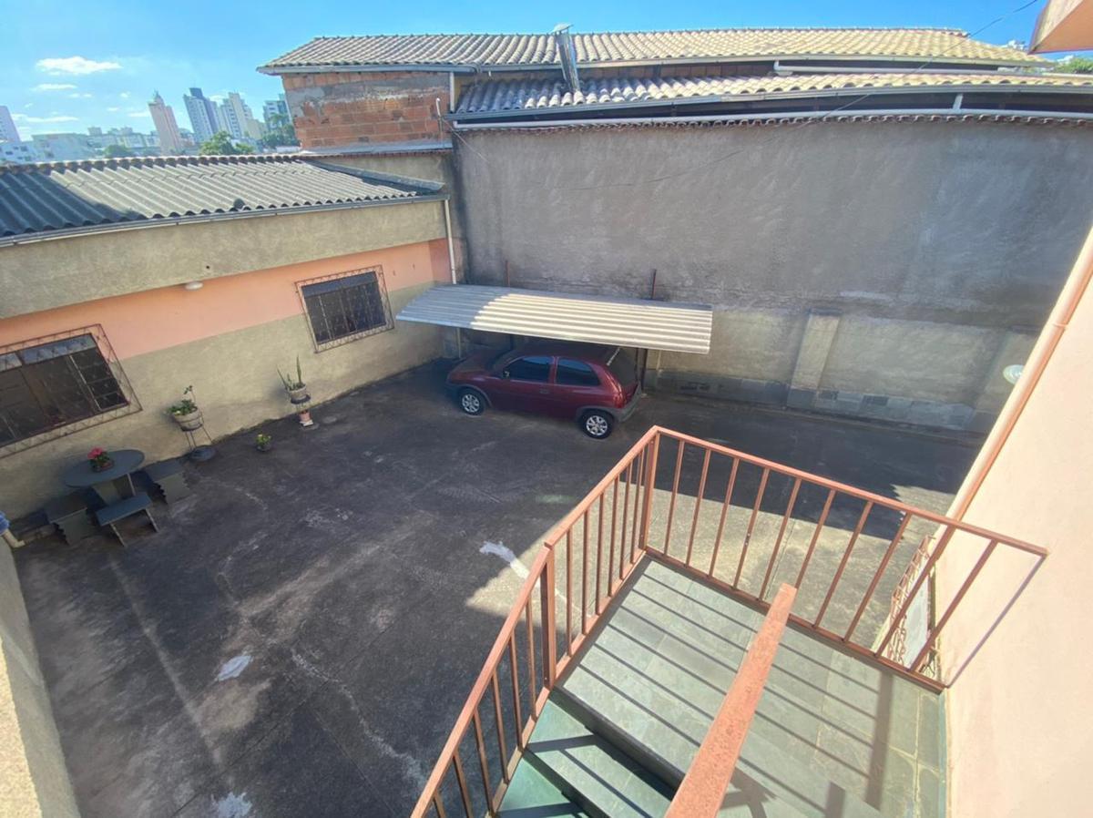 Casa, Floresta, 3 Quartos, 10 Vagas