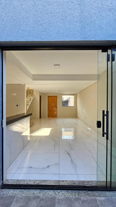 Casa, Santa Mônica, 3 Quartos, 2 Vagas, 1 Suíte