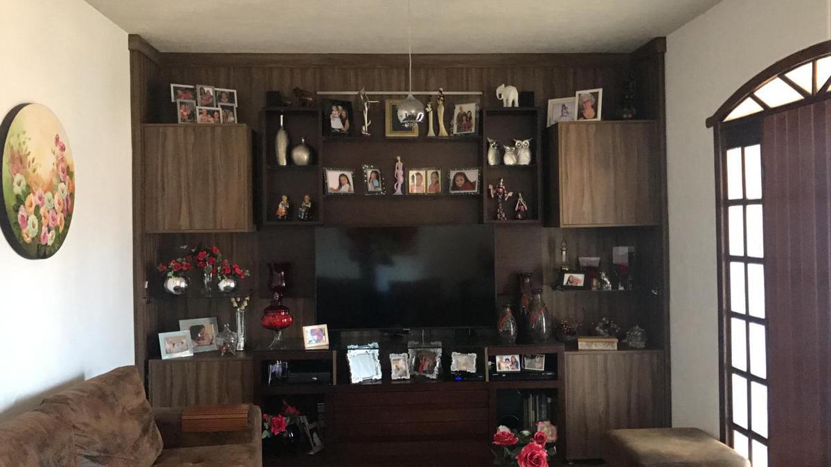 Casa, Sagrada Família, 5 Quartos, 2 Vagas, 2 Suítes