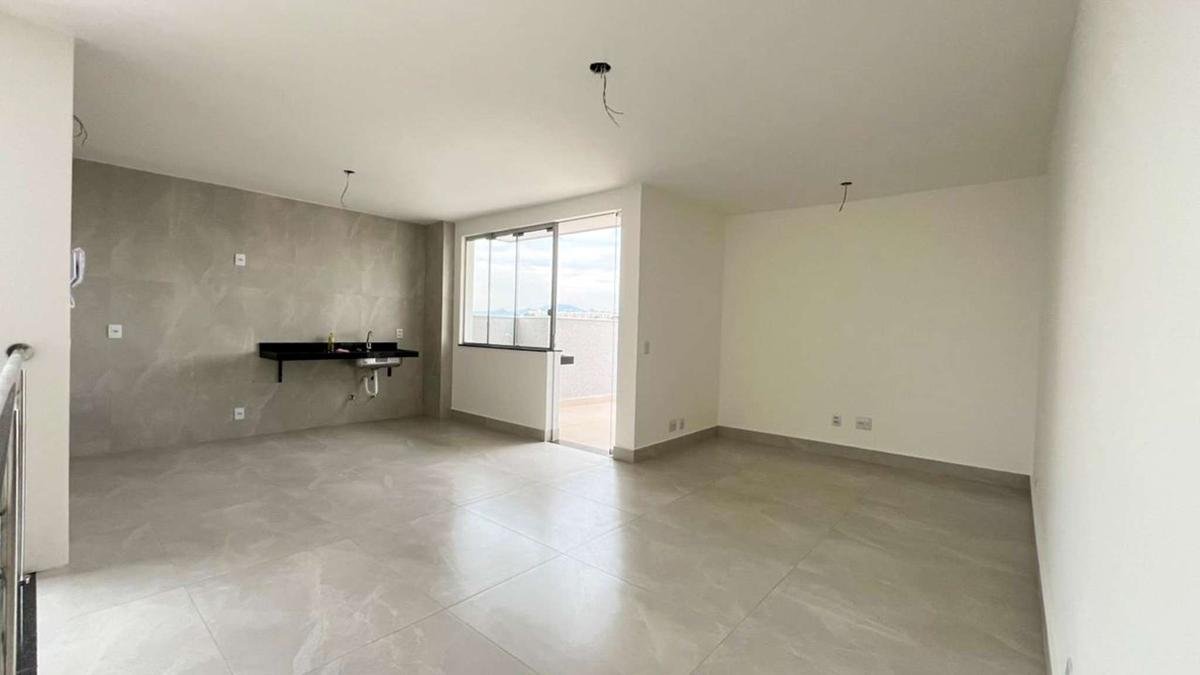 Cobertura, Santa Rosa, 3 Quartos, 2 Vagas, 1 Suíte