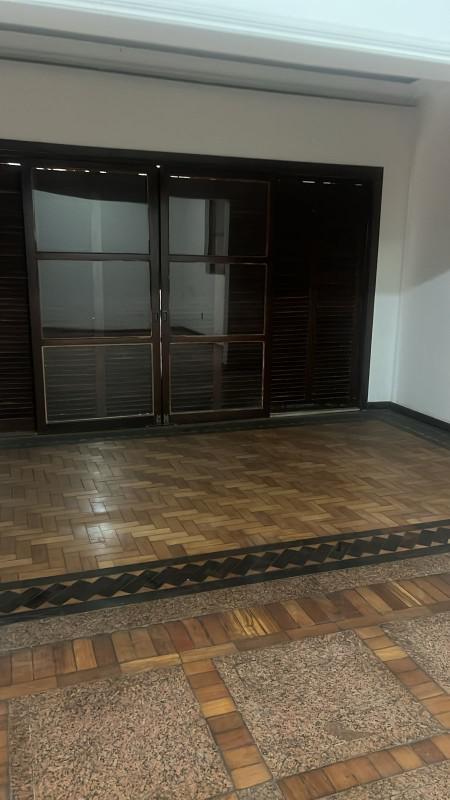 Casa, Centro, 3 Quartos, 0 Vaga, 3 Suítes