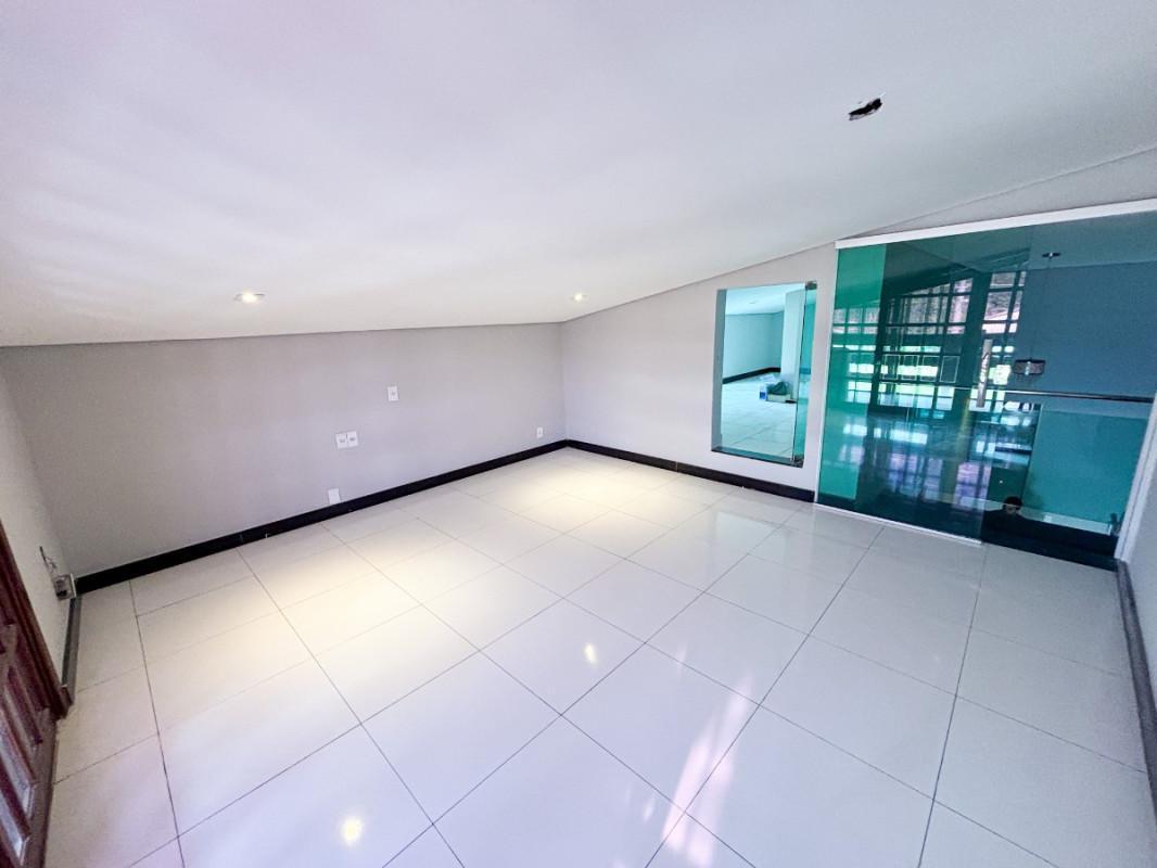 Casa, Braúnas, 4 Quartos, 4 Vagas, 1 Suíte