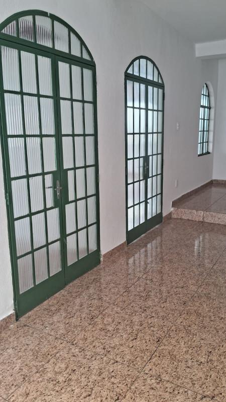 Casa, Cachoeirinha, 4 Quartos, 2 Vagas