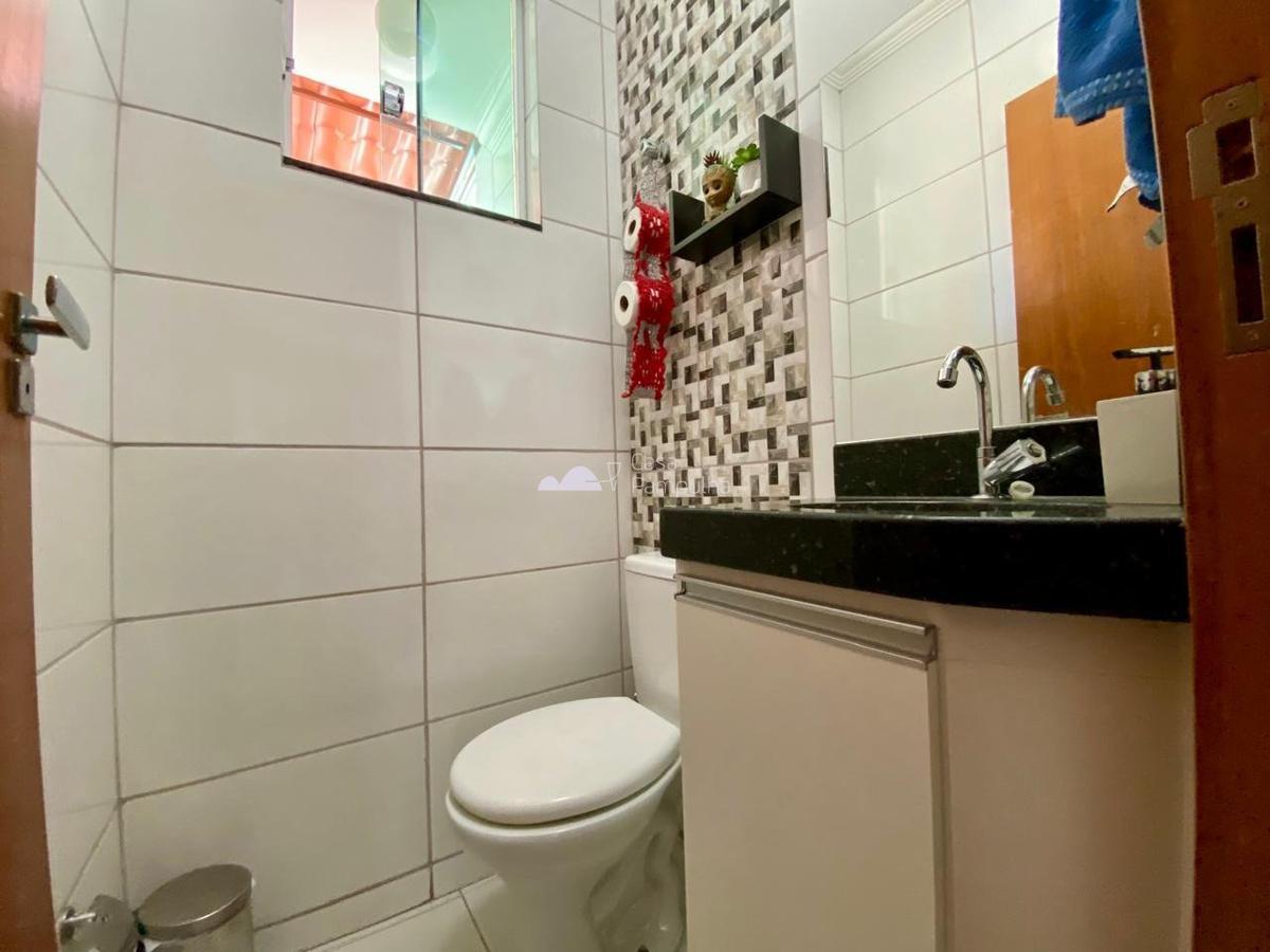 Casa, Europa, 3 Quartos, 1 Vaga, 1 Suíte