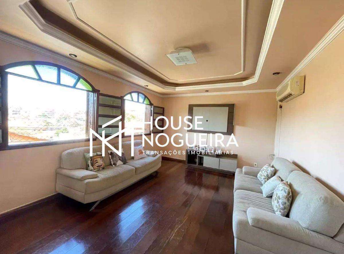 Casa, Tirol, 3 Quartos, 10 Vagas, 1 Suíte