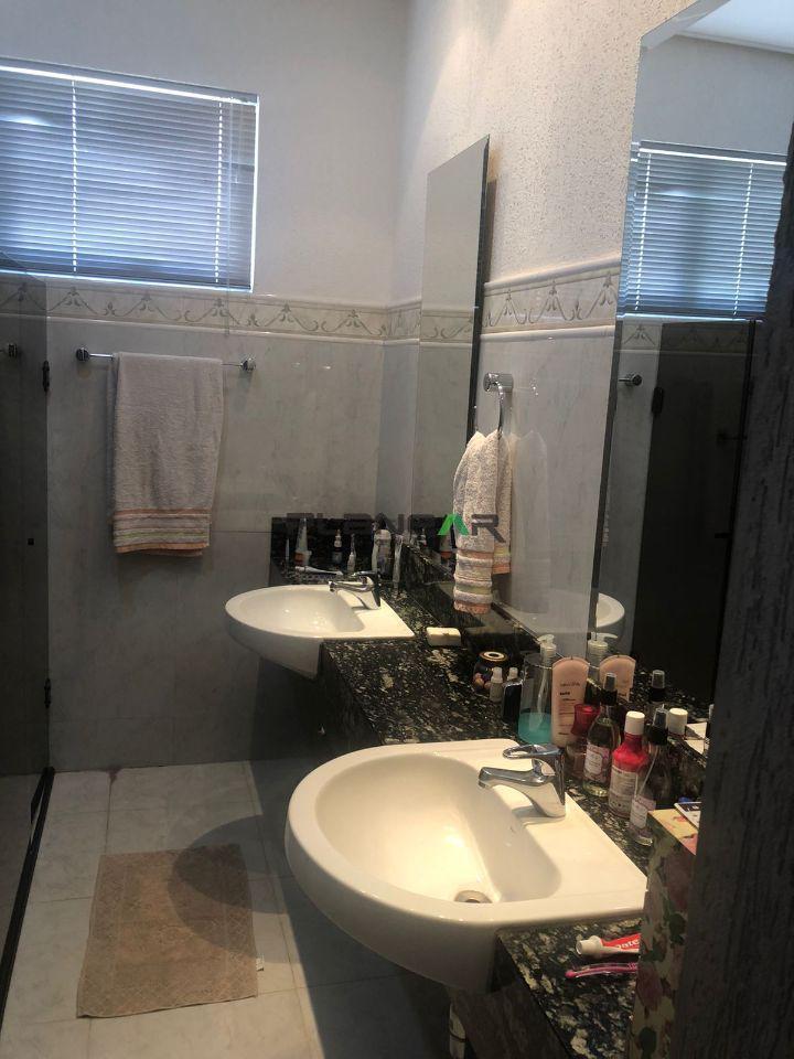 Casa, Jardim Riacho das Pedras, 4 Quartos, 5 Vagas, 4 Suítes