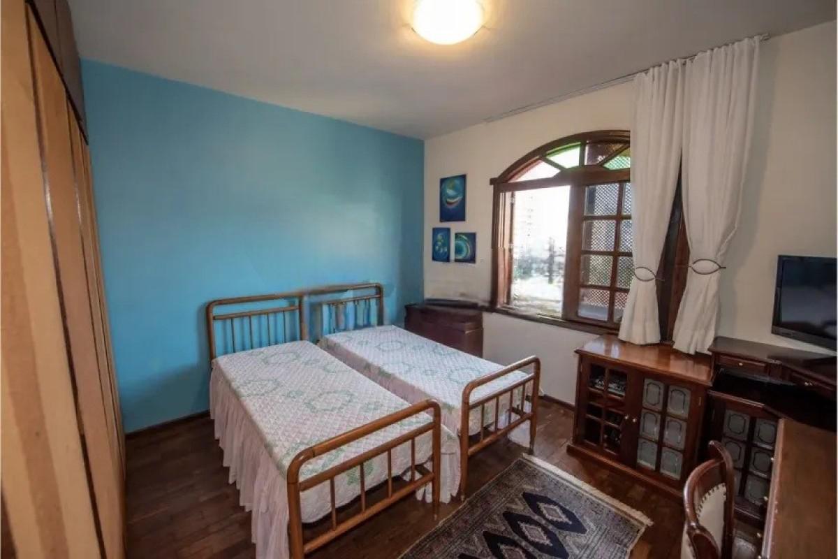 Casa, Mangabeiras, 4 Quartos, 4 Vagas, 1 Suíte