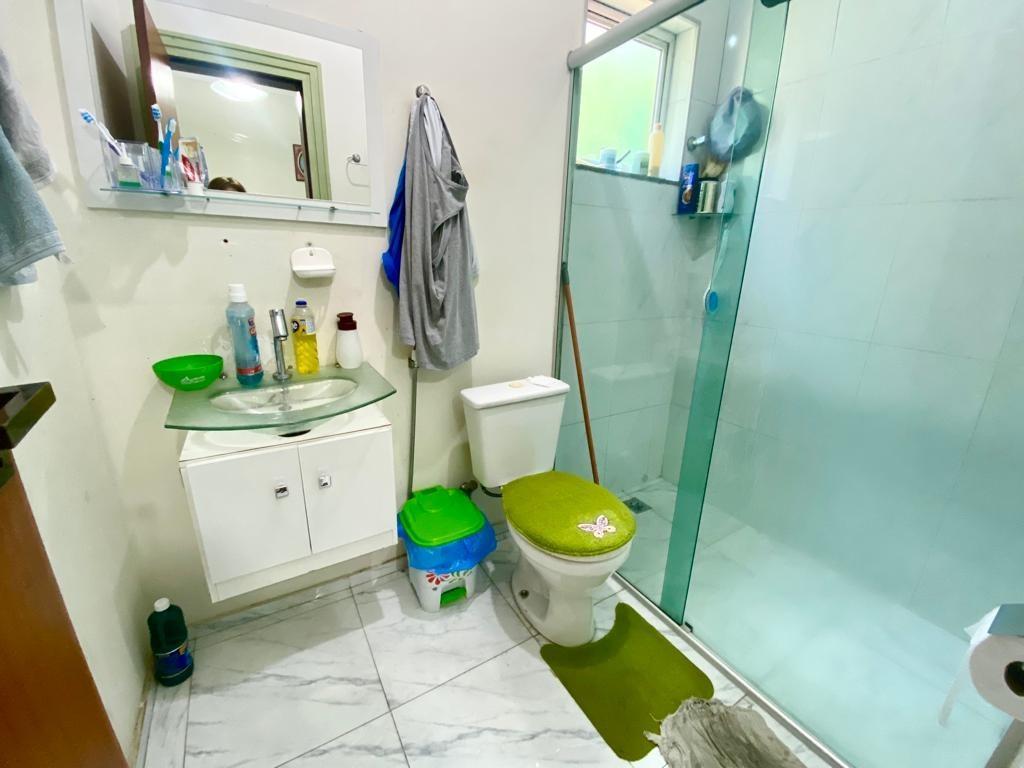 Casa, Arvoredo, 3 Quartos, 4 Vagas, 1 Suíte