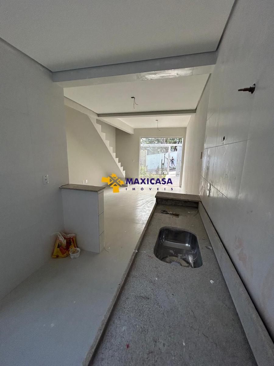 Casa, Planalto, 2 Quartos, 1 Vaga, 1 Suíte