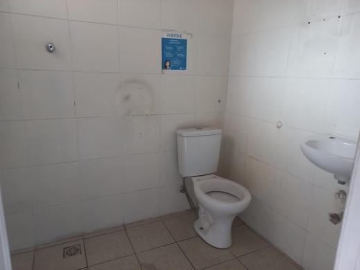 Casa Comercial, Prado, 1 Quarto, 3 Vagas