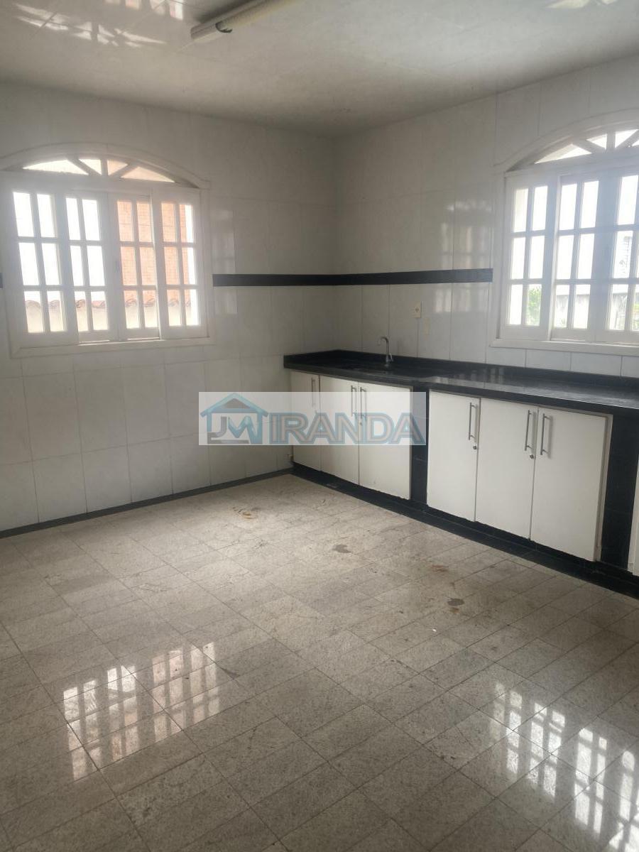 Casa, Castelo, 5 Quartos, 6 Vagas, 2 Suítes