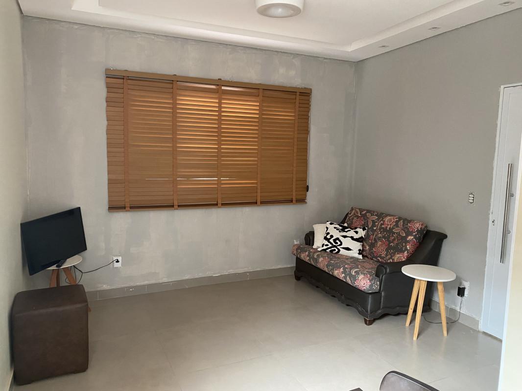 Casa, Sagrada Família, 2 Quartos, 2 Vagas, 1 Suíte