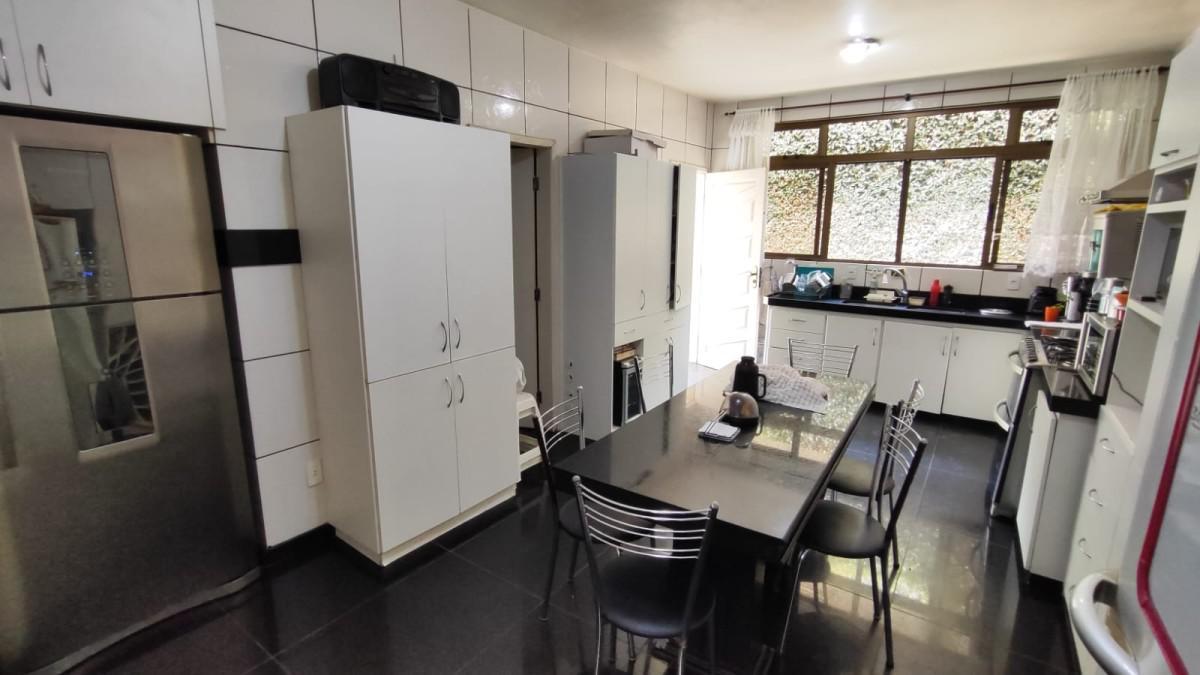 Casa, Bandeirantes (pampulha), 2 Quartos, 4 Vagas, 1 Suíte