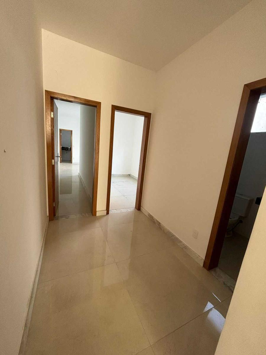 Casa, Vale das Orquídeas, 3 Quartos, 2 Vagas, 1 Suíte