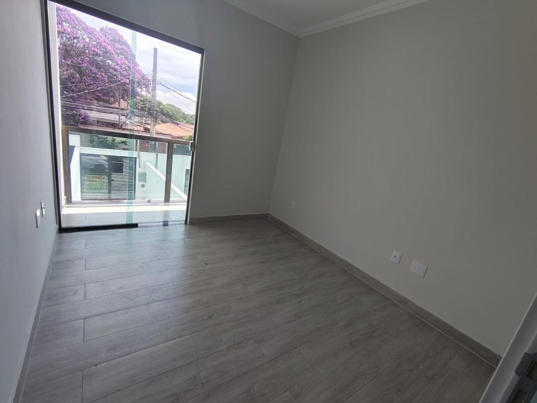 Casa, Candelária, 2 Quartos, 2 Vagas, 2 Suítes