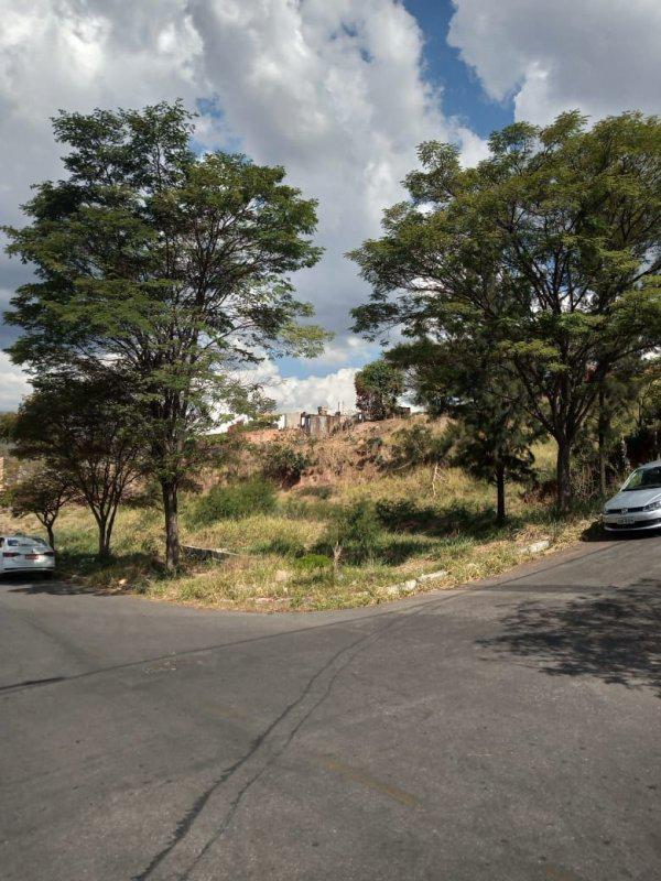 Lote, Centro, 0 Quarto, 0 Vaga