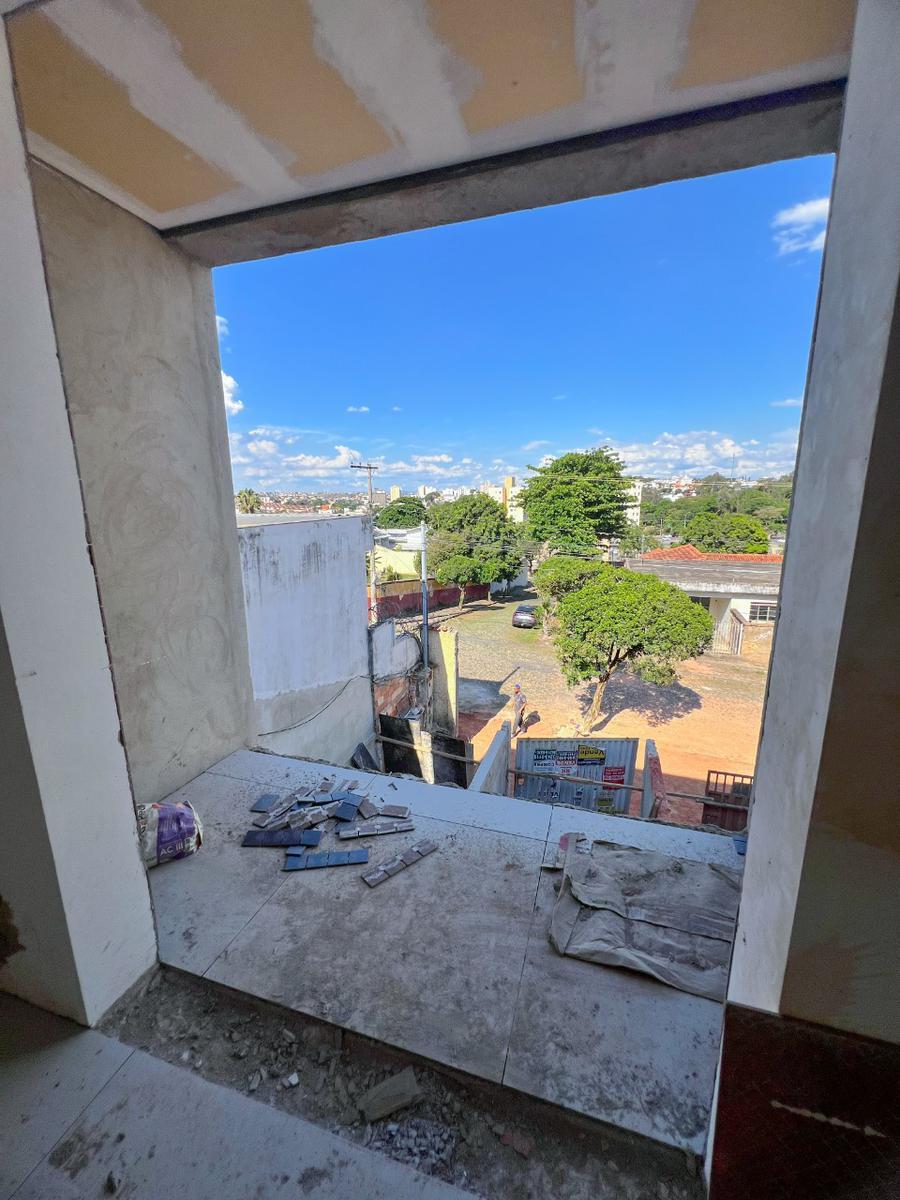 Casa, Santa Branca, 2 Quartos, 2 Vagas, 2 Suítes