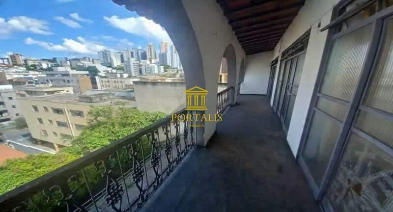 Casa, Cidade Nova, 5 Quartos, 3 Vagas, 1 Suíte