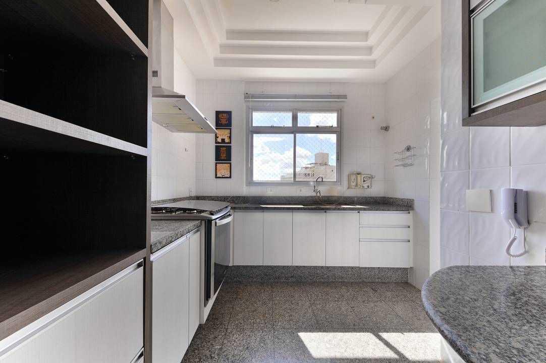 Apartamento, Cruzeiro, 4 Quartos, 3 Vagas, 1 Suíte