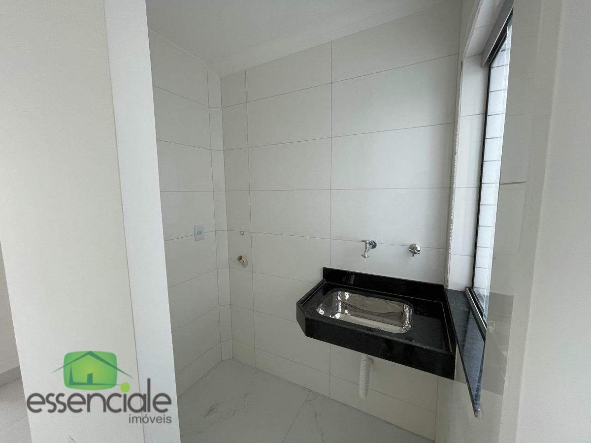 Apartamento, Santa Cruz Industrial, 3 Quartos, 1 Vaga, 1 Suíte