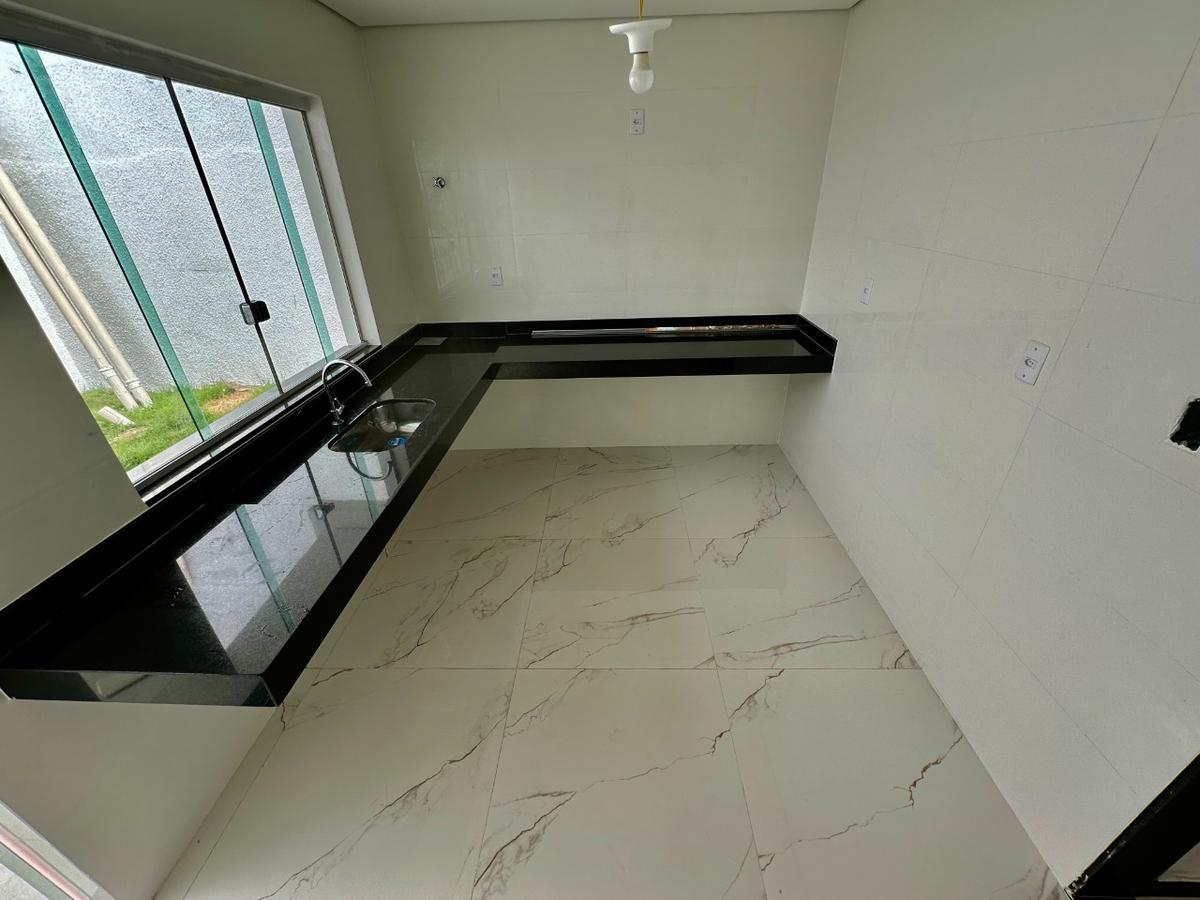 Casa, Planalto, 3 Quartos, 2 Vagas, 1 Suíte