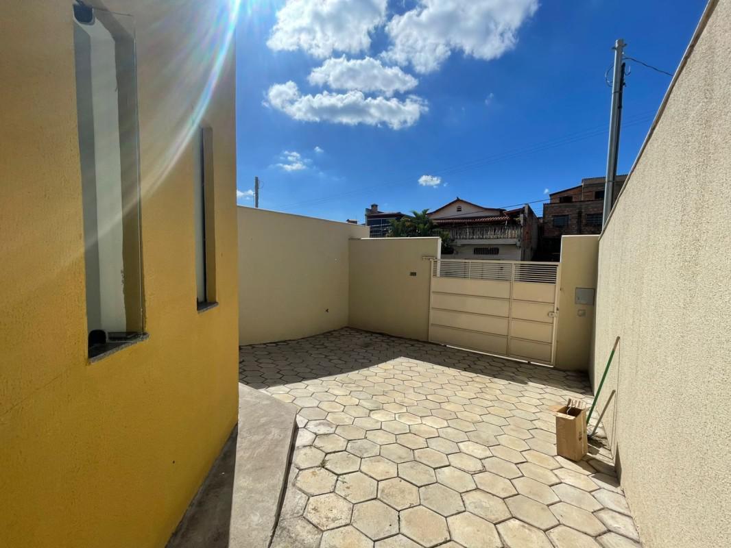 Casa, Serra Azul, 2 Quartos, 2 Vagas, 1 Suíte