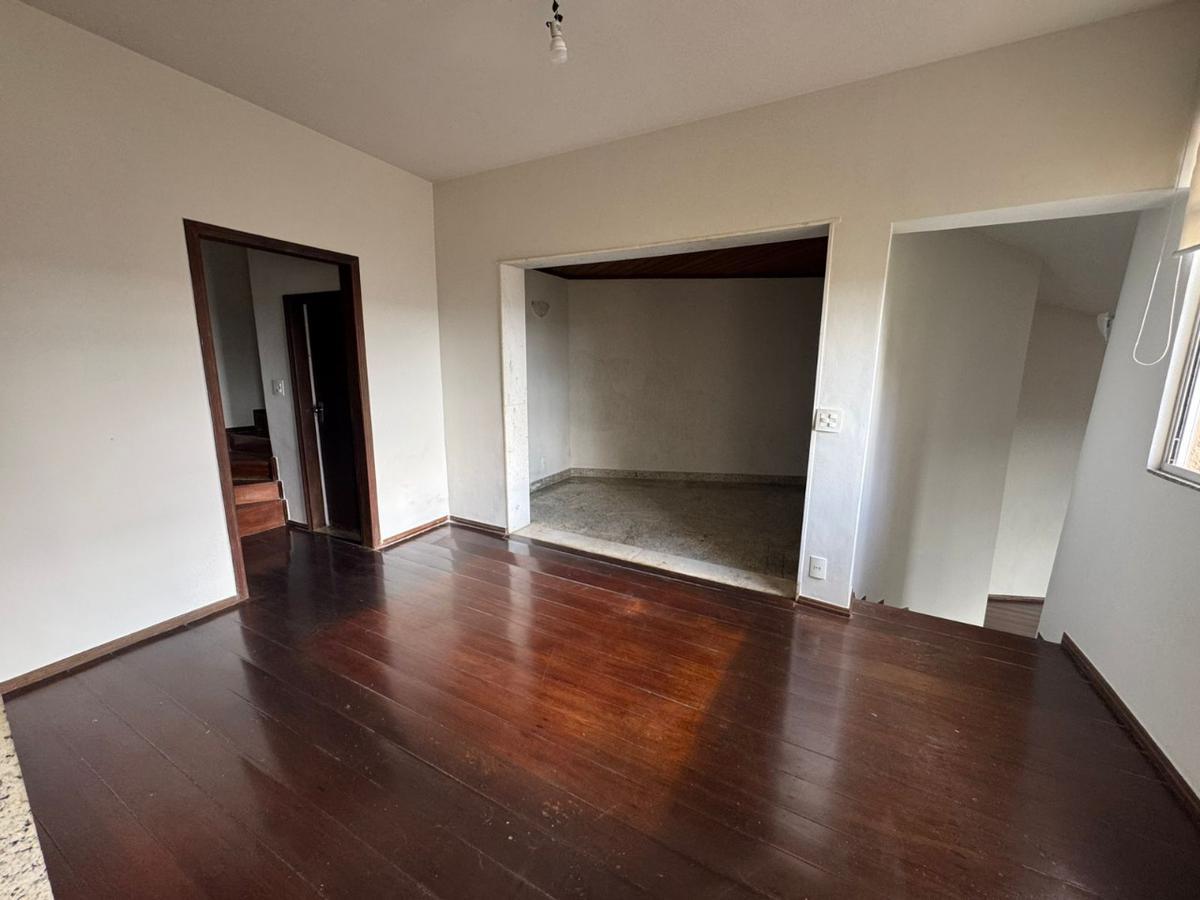 Casa, São Lucas, 4 Quartos, 3 Vagas, 1 Suíte