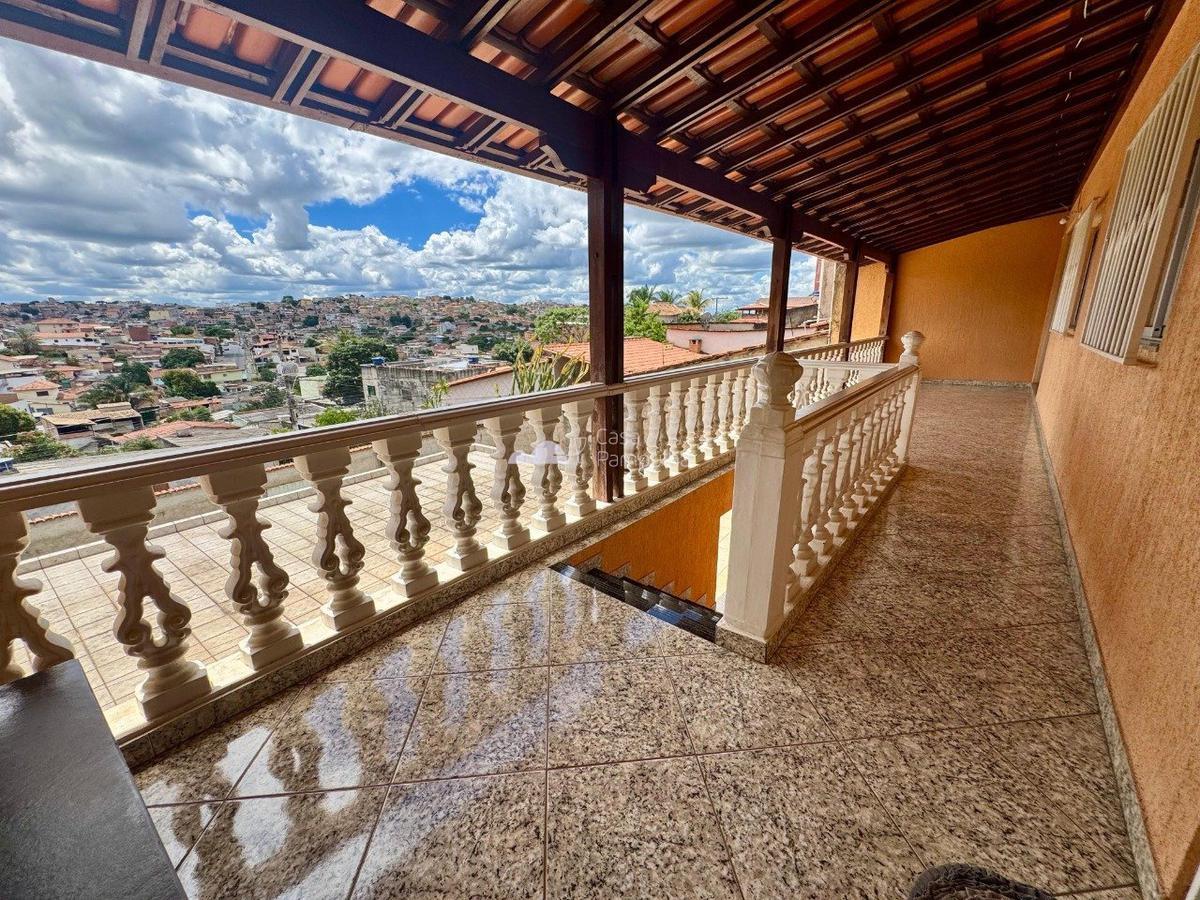 Casa, Céu Azul, 4 Quartos, 10 Vagas, 1 Suíte