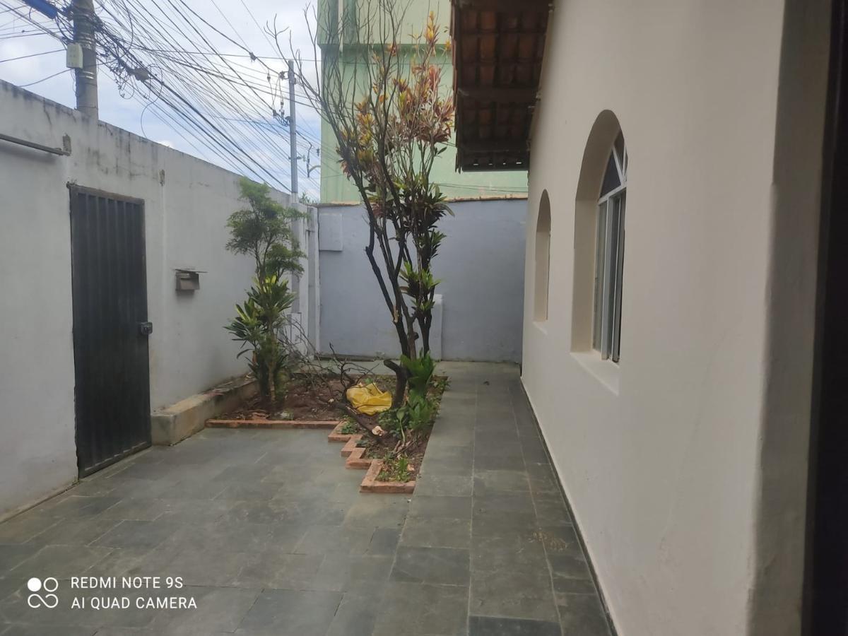 Casa, Santa Cruz, 3 Quartos, 5 Vagas, 1 Suíte