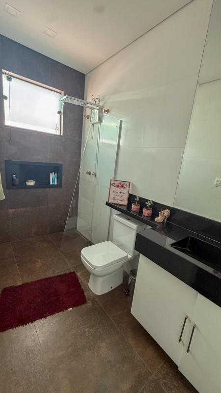 Casa, Ingá Alto, 3 Quartos, 4 Vagas, 1 Suíte