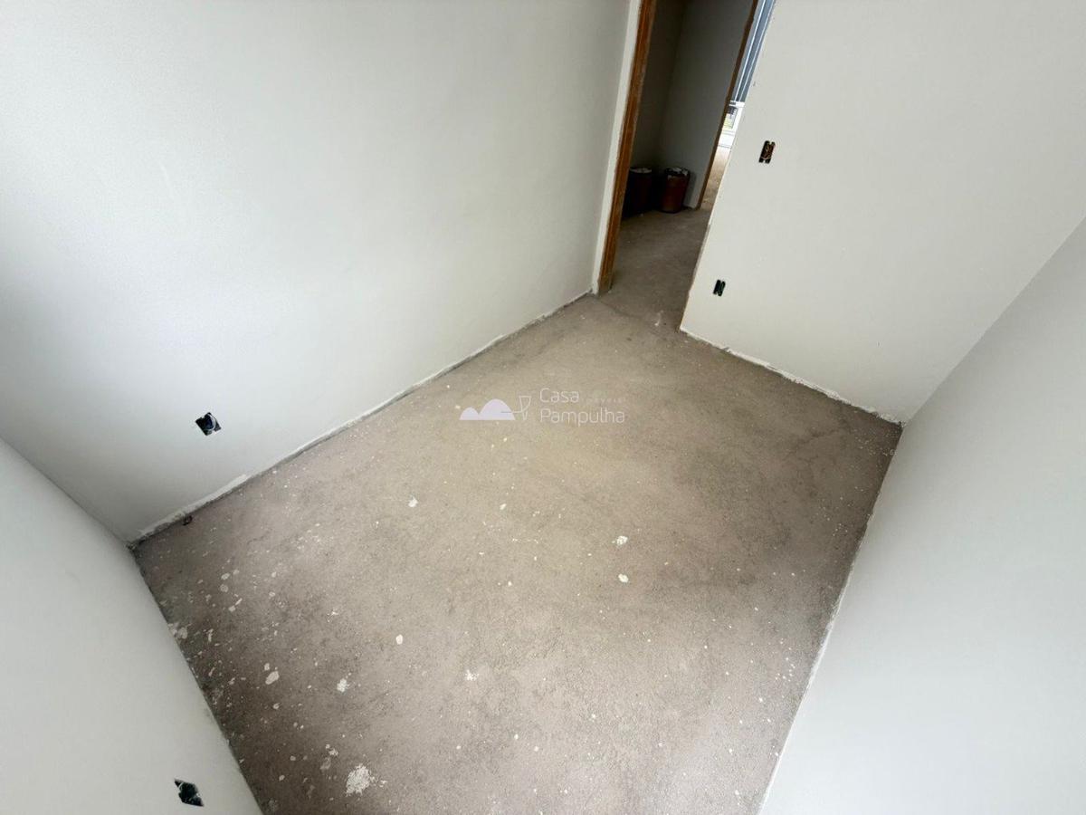 Casa, Santa Mônica, 3 Quartos, 4 Vagas, 1 Suíte