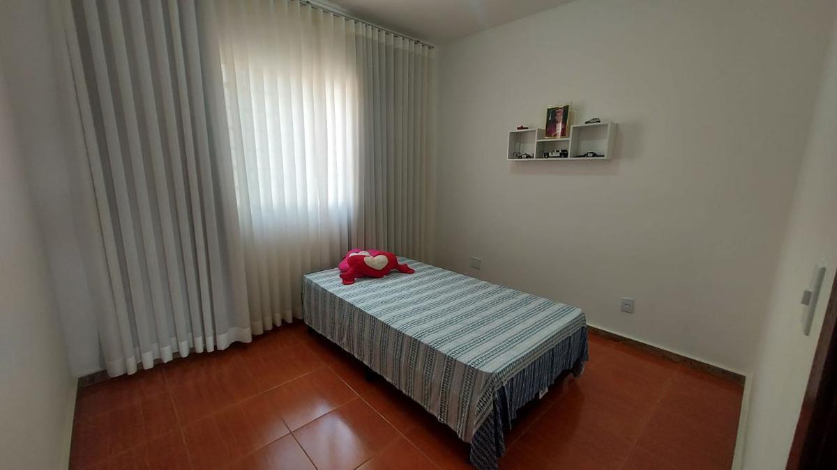 Casa, Dona Clara, 4 Quartos, 6 Vagas, 2 Suítes