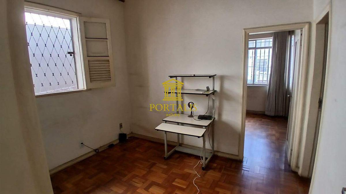 Casa, Santa Efigênia, 4 Quartos, 1 Vaga, 1 Suíte