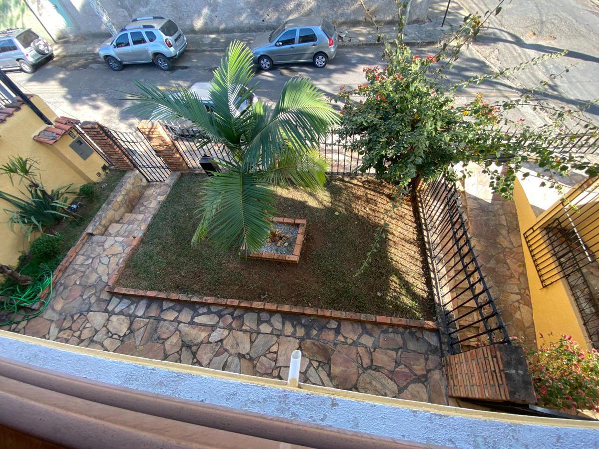 Casa, Vila Pérola, 4 Quartos, 5 Vagas, 1 Suíte