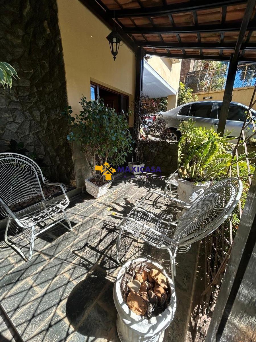 Casa, São José, 5 Quartos, 4 Vagas, 1 Suíte