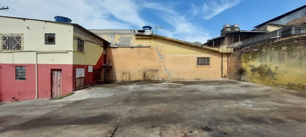 Lote, Padre Eustáquio, 0 Quarto, 25 Vagas