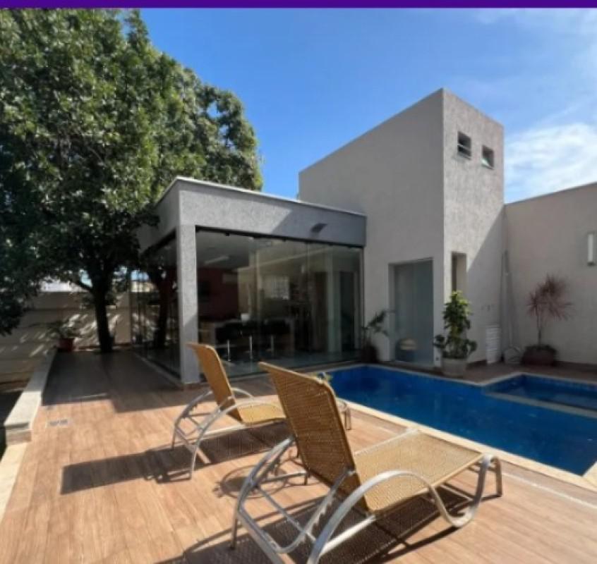 Casa, Castelo, 4 Quartos, 9 Vagas, 4 Suítes