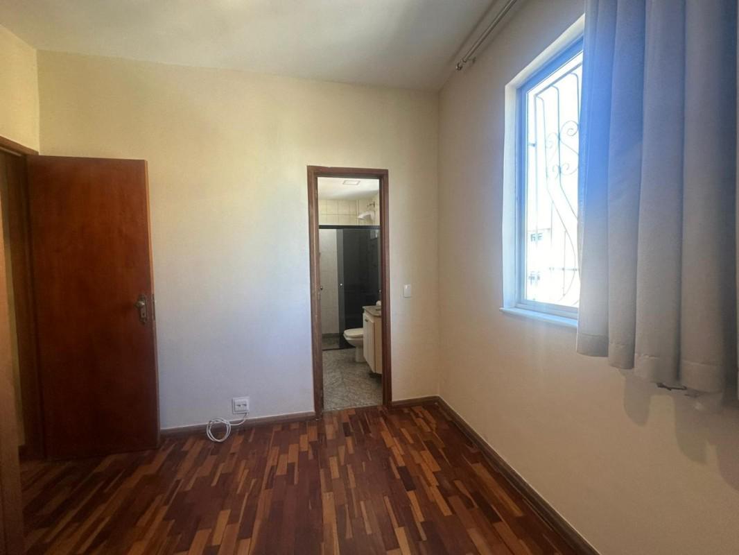 Apartamento, Sagrada Família, 3 Quartos, 2 Vagas, 1 Suíte