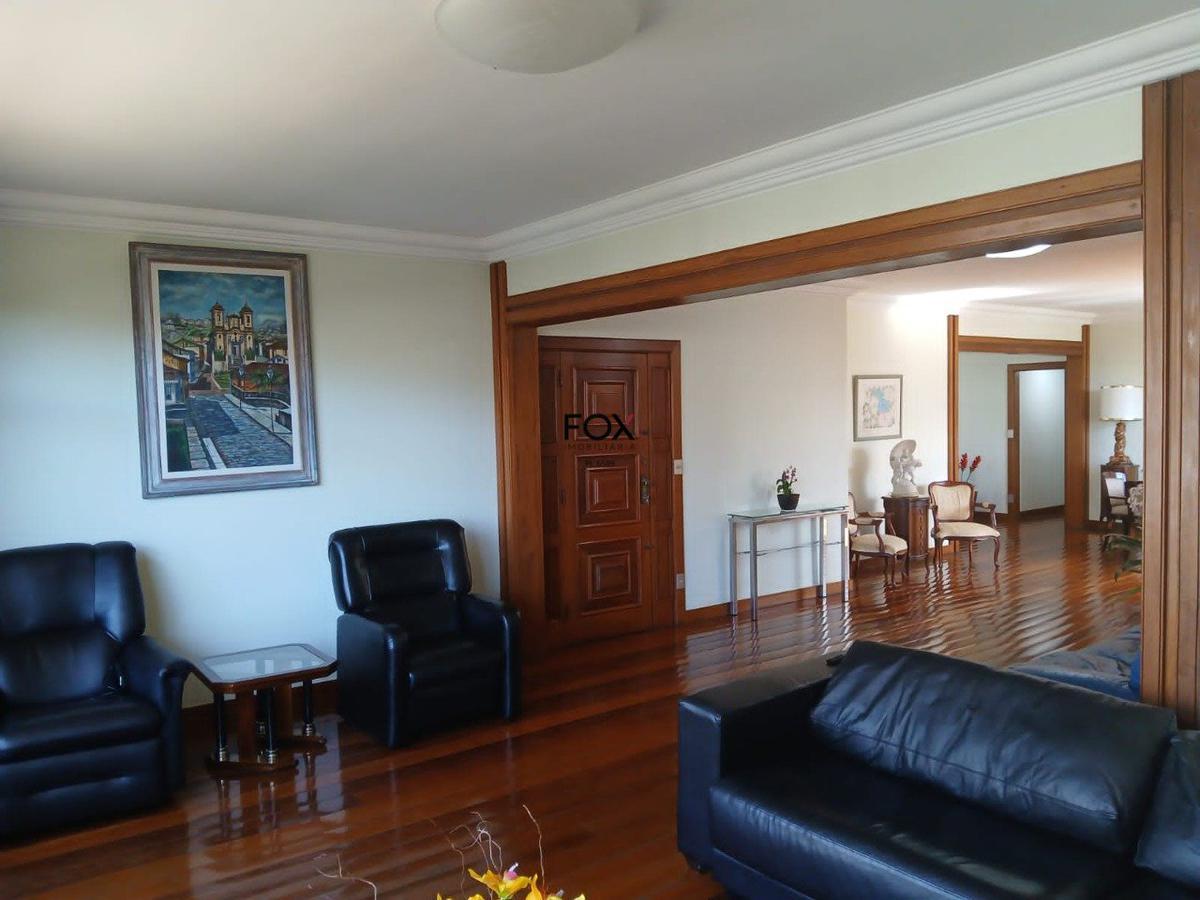 Apartamento, Funcionários, 4 Quartos, 3 Vagas, 2 Suítes