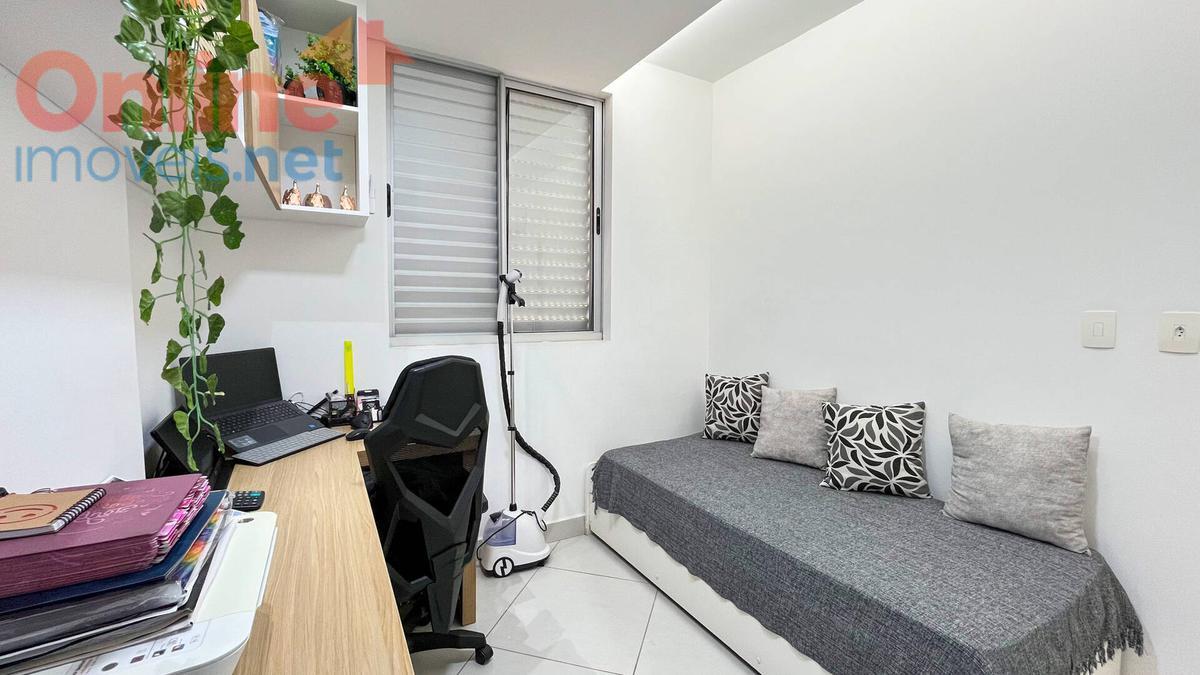 Apartamento, Castelo, 3 Quartos, 0 Vaga, 1 Suíte